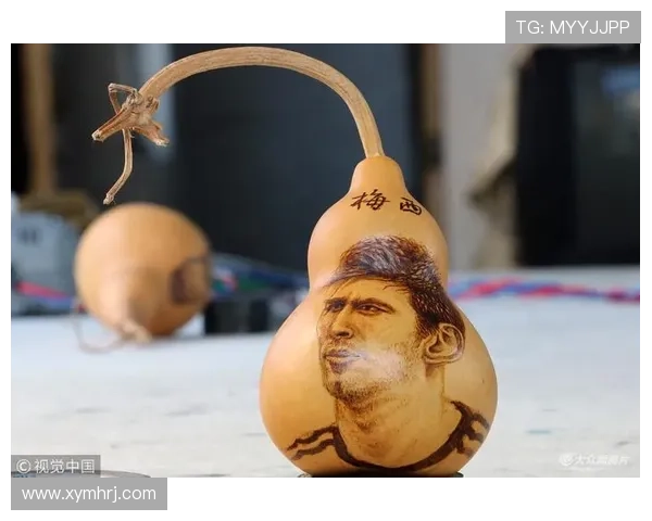 从草图到完成作品揭秘足球明星肖像画的创作全过程